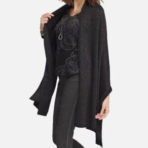 NWT Gorgeous Chico's Reversible Black Shiny/Solid Travel Wrap.